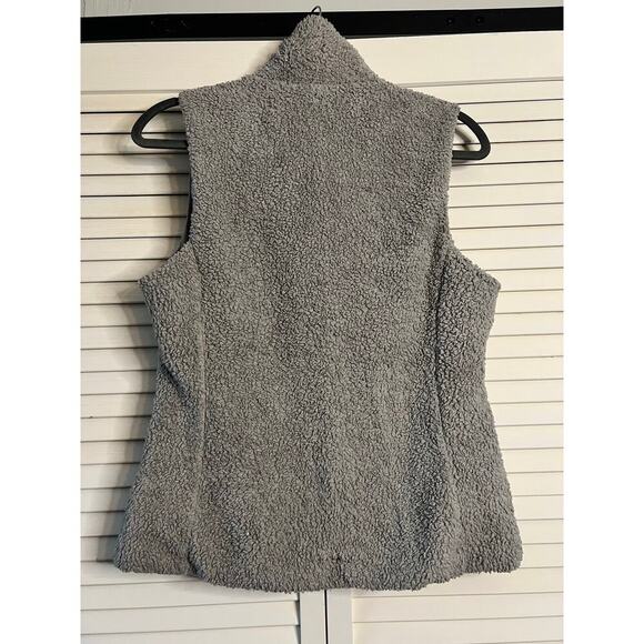 Patagonia Gray Fuzzy Sherpa Vest Size Medium - Picture 5 of 5